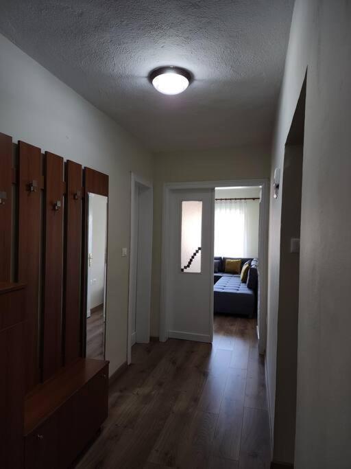 公寓 Ben's Apartment-city Center